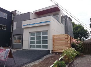 3951 SW Kenyon St, Seattle, WA 98136