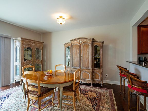 5th image of 1150 Park Dr Unit 903