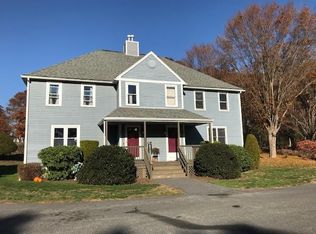 201 Brookhaven Ln, Woonsocket, RI 02895