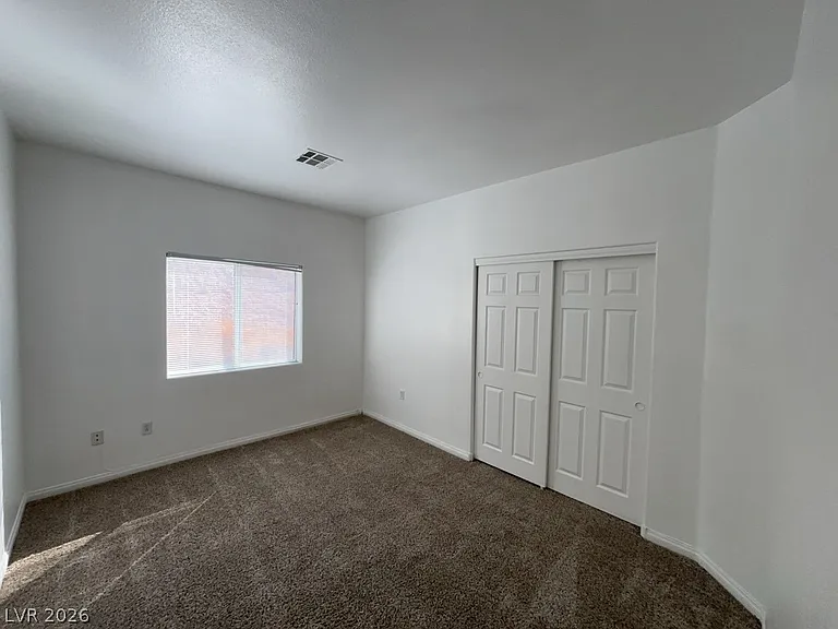 4915 E Russell Rd #142 — Photo 7