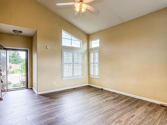 3rd image of 10682 Braselton St