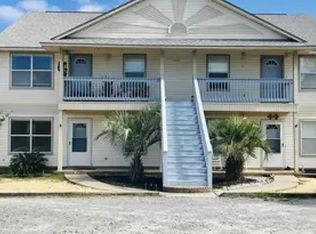 13944 River Rd APT A, Pensacola, FL 32507
