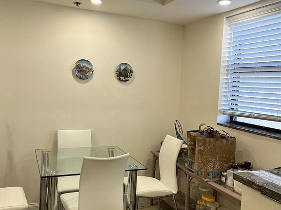 5th image of 7200 Radice Court #401