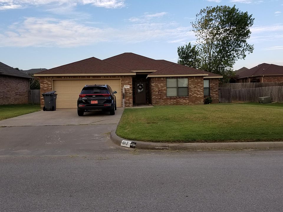 1st image of 313 Boggy Creek Dr