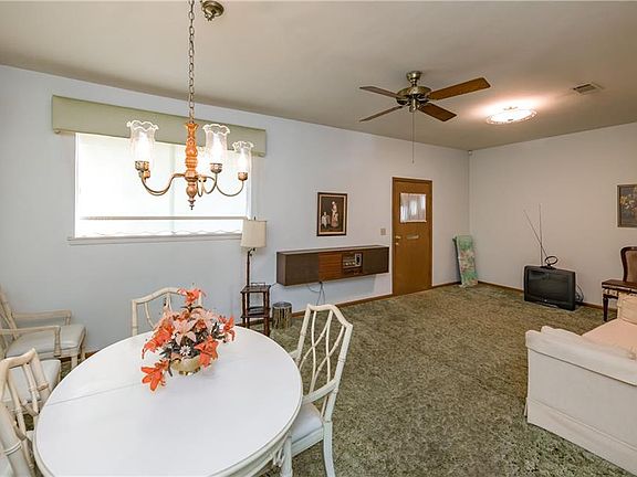 4th image of 1644 Cross Lake Blvd