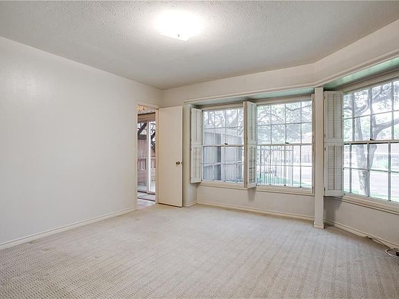 5th image of 7808 Meadow Park Dr APT 123