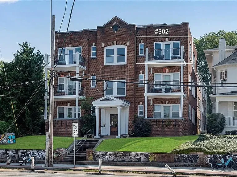 373 Moreland Ave NE #302 — Photo 7