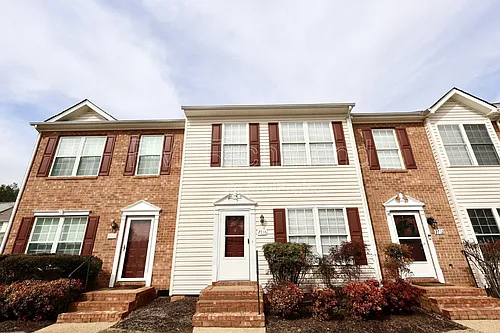 2716 Goyne Loop Photo 1