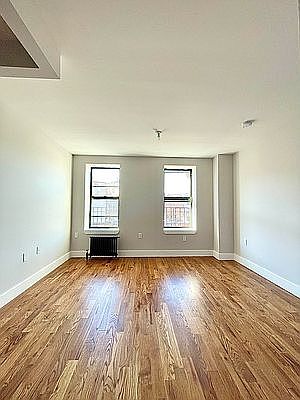 2nd image of 180 Underhill Ave #5G