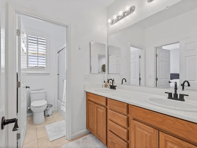 7238 Basking Ridge Ave — Photo 16