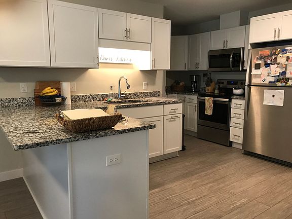 5th image of 35 Mill Commons Dr #118