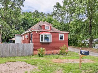 14 Summer Ave, Hudson, NH 03051