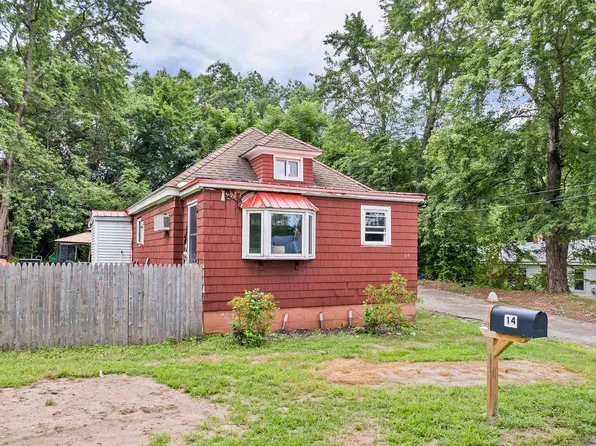 14 Summer Avenue, Hudson, NH 03051