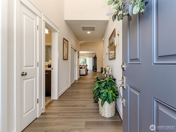 2nd image of 9437 Bowthorpe Street SE