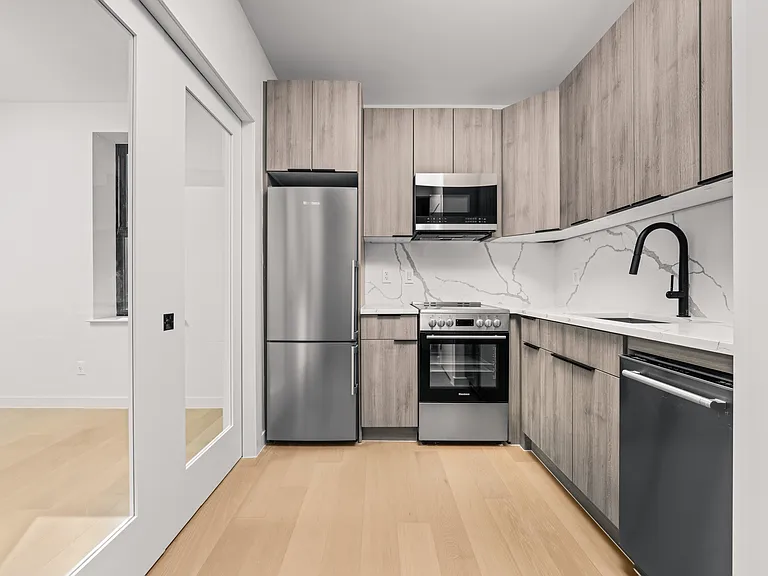 186 Bleecker St #6 — Photo 4