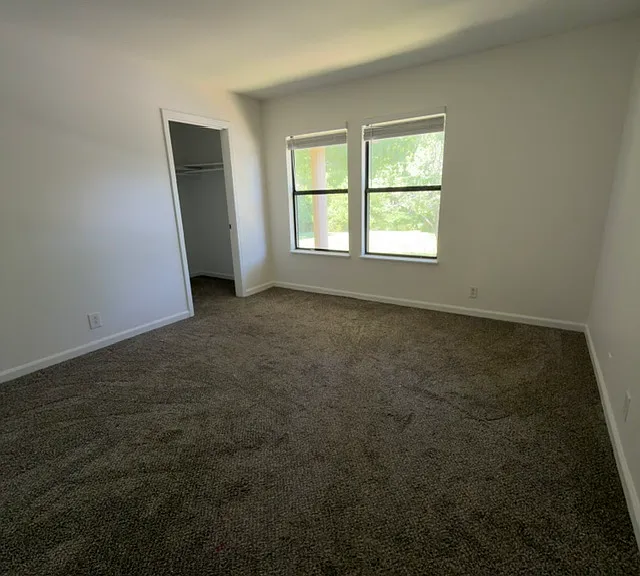 500 Paragon Mills Rd #J4 — Photo 11