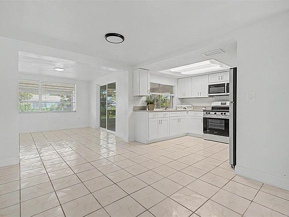5th image of 3909 SAIL DRIVE