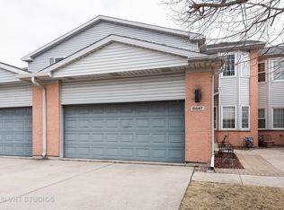 8647 N Shermer Rd, Niles, IL 60714