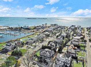 126 Harbor Rd, Westport, CT 06880