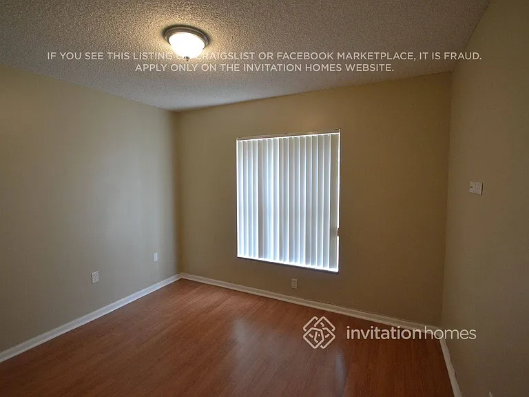 16594 NW 7th St — Photo 7