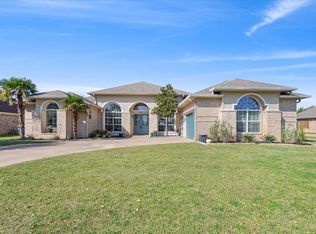 936 Queen Elizabeth Dr, Mc Gregor, TX 76657