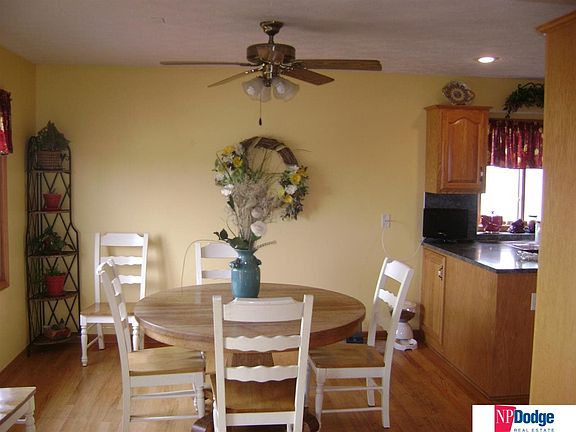 4th image of 15020 Mary St