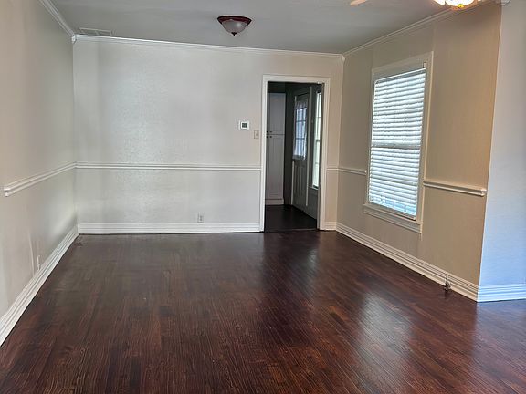 3rd image of 706 W Largent St