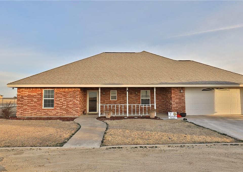 1st image of 502 Mesquite Ln