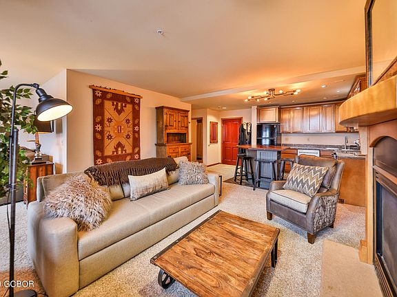 5th image of 401 Nystrom Ln #1400