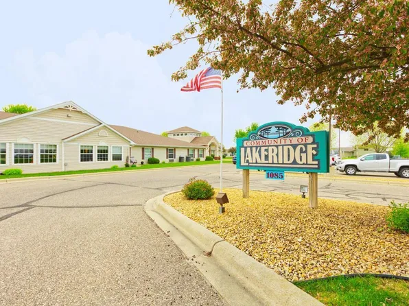 1085 Dale St SW APT 127, Hutchinson, MN 55350