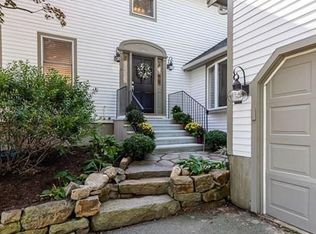 4 Great Ledge Ln, Gloucester, MA 01930