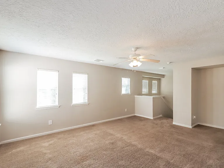 19811 Breezy Cove Ct — Photo 9