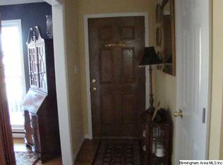 3920 Red Oak Dr, Trussville, AL 35173