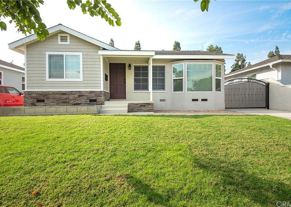 1st image of 4963 Dunrobin Ave