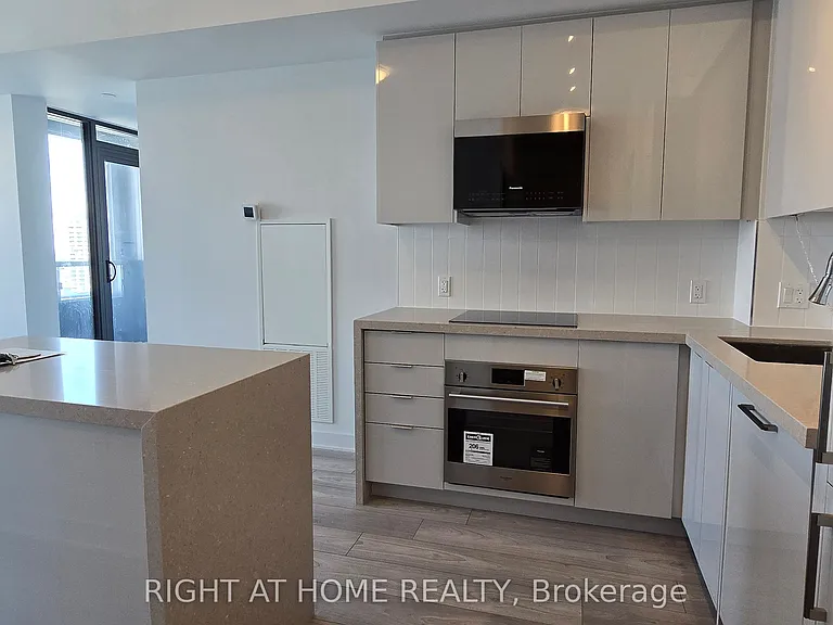 2920 Highway 7 Rd #4208 — Photo 6