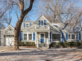 6114 Delmar St, Fairway, KS 66205