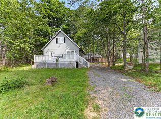 2027 Skyview Ter, Tobyhanna, PA 18466