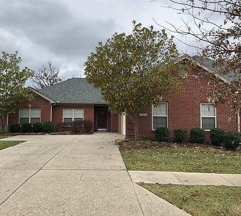 2nd image of 1014 Berry Hill Dr #8