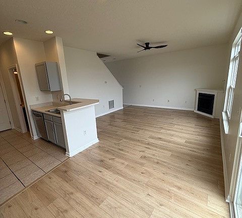 3rd image of 9223 Great Lakes Cir