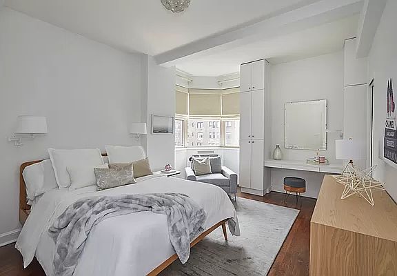 5th image of 1150 Park Ave #9F
