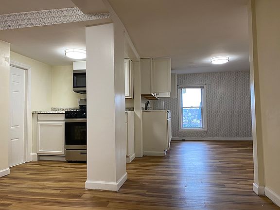 5th image of 96 Hill St #4