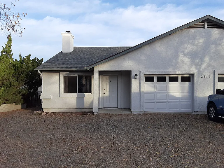 2819 N Superstition Ln — Photo 1