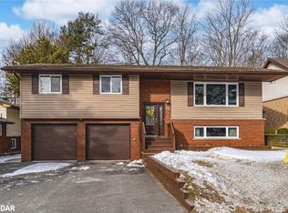 13 Tudhope St, Parry Sound, ON P2A2H9