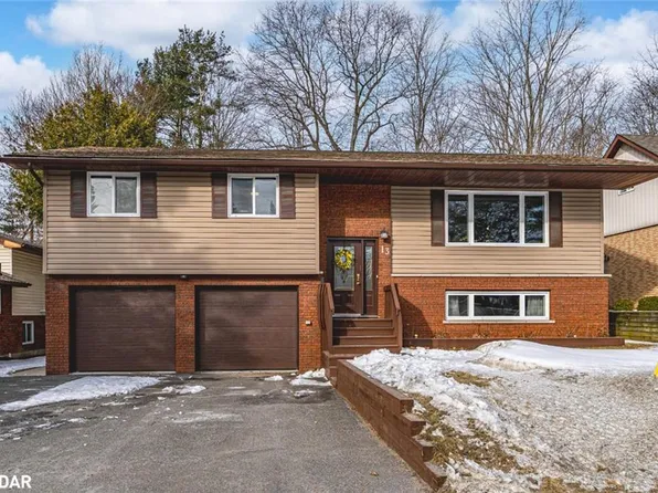 13 Tudhope St, Parry Sound, ON P2A 2H9