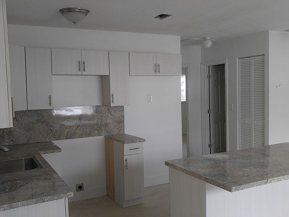 4th image of 20932 NW 34th Ct