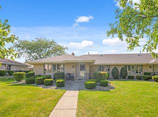 17742 Bos Dr #95, Orland Park, IL 60467