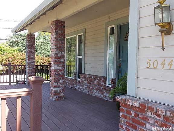 3rd image of 5044 Collina Pl