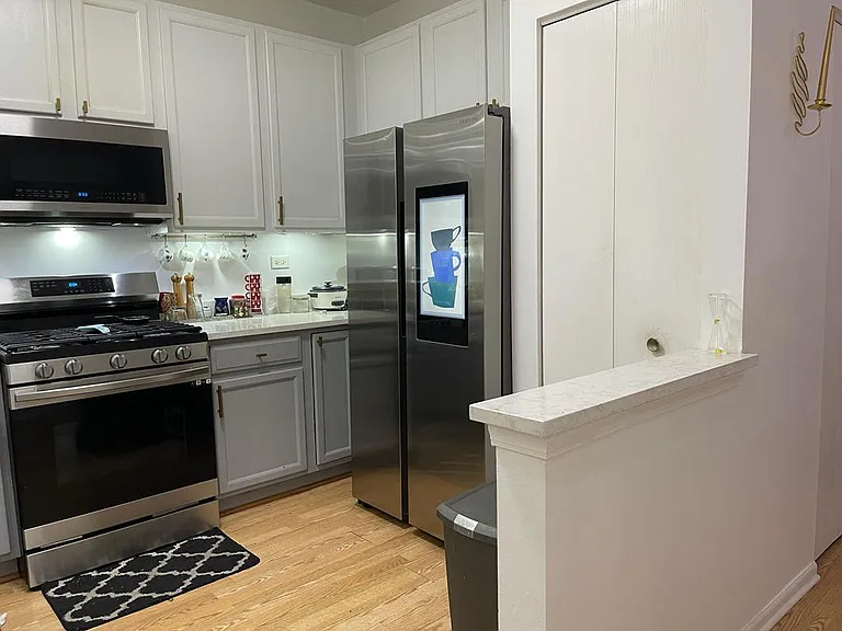 880 Genesee Dr — Photo 8