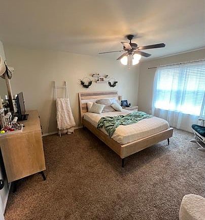 3rd image of 6810 Oakridge Ave #A
