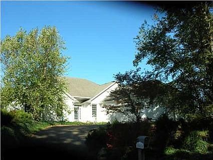 1st image of 10424 Knollview Ct